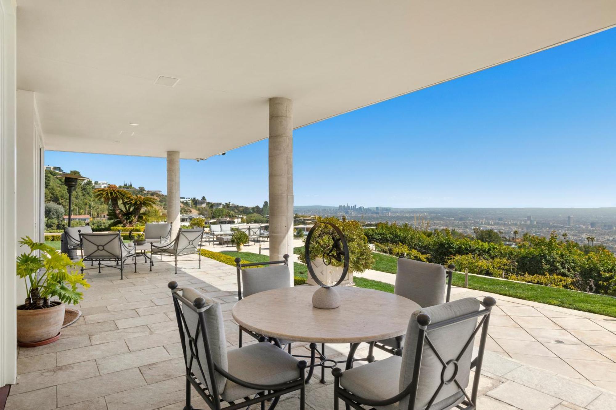 Trousdale Grand Villa Los Angeles Exterior photo